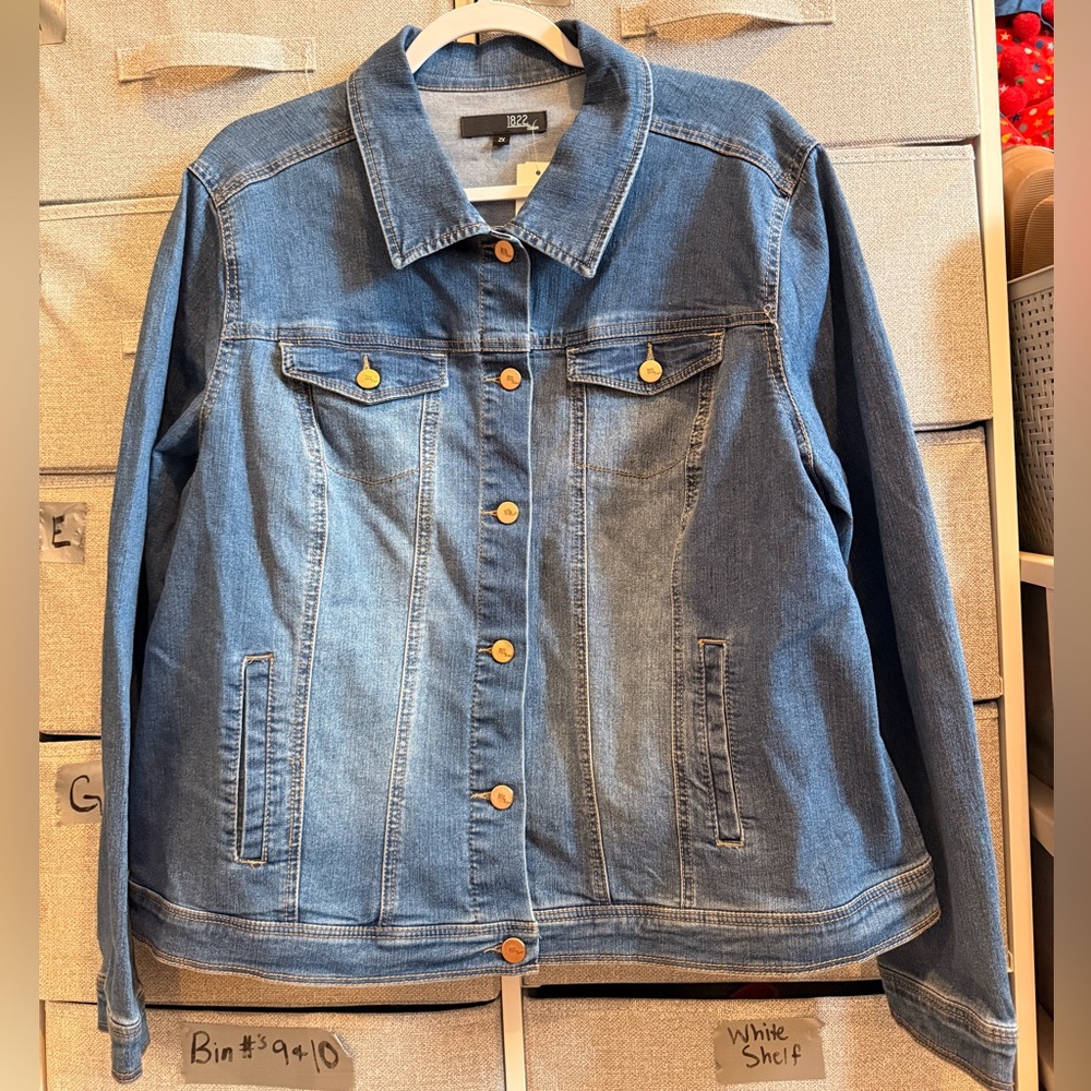 1822 Denim jacket NWT!